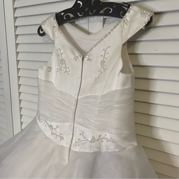 Mary’s Bridal | NWT White Formal Girl’s Dress| Size 10 - Picture 4 of 9